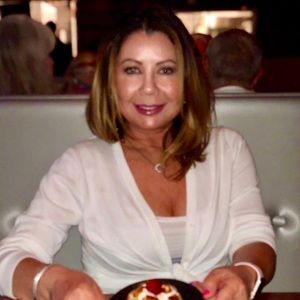 Meet your Posher, Yolanda